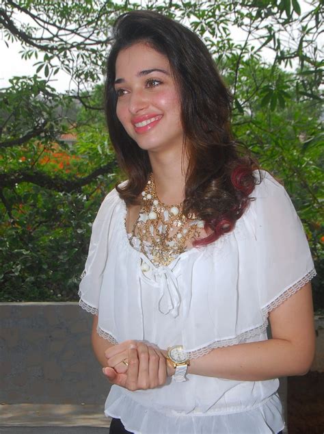 14+ Images of Tamanna Bhatia Without Makeup Which Might Surprise You