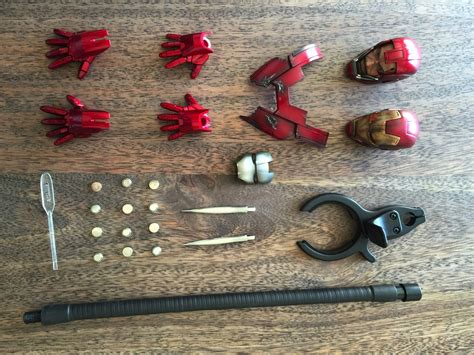 Cool Stuff Hot Toys Iron Man Mark Silver Centurion Sixth Scale Figure