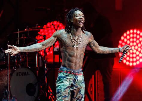 Gillie The Kid Unfollows Wiz Khalifa For Being Semi Naked On The Gram