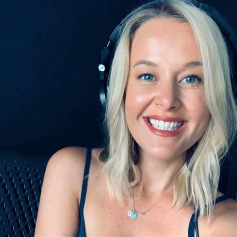 Jana Hocking Reveals ‘sugar Daddy Slid Into Her Dms Au