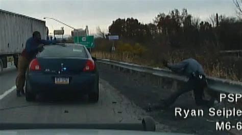 Dramatic Roadside Shootout With Police Caught On Tape Latest News