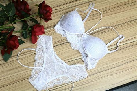 Lingerie da Moda Estilo Próprio by Sir Lingerie da Moda