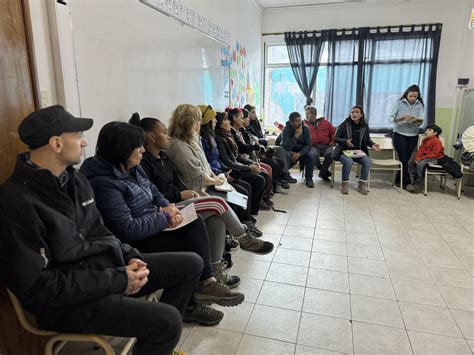 Reclamo de padres autoconvocados por falta de clases en El Chaltén