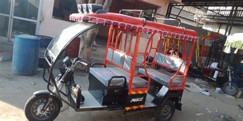 Three Wheel Type Six Seater Battery Operated Red And Black Marco Rickshaw At 112000 00 Inr In