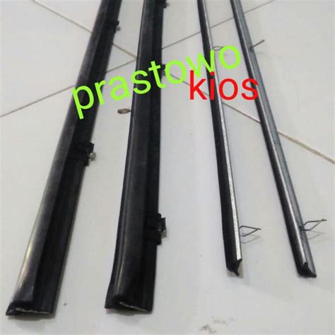 Jual Karet Pelipit Luar Dalam Lis Kaca Weather Strip Daihatsu Hijet