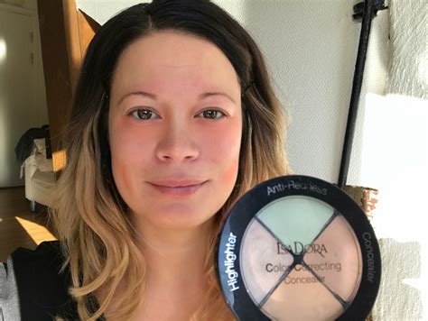 Gorgeous Lilac Smokey Eyes With Glitter And Nude Lips Makeup By Kili