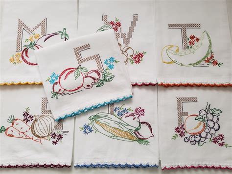 Christmas Embroidery Designs For Kitchen Towels 2021 – Best Christmas ...