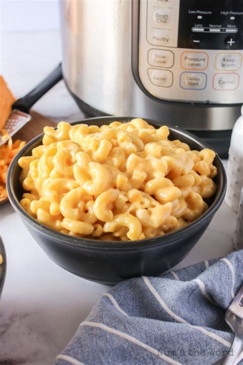 Instant Pot Macaroni and Cheese - Num's the Word