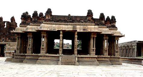 Musical Pillars at Vittala Temple - Images WorthvieW