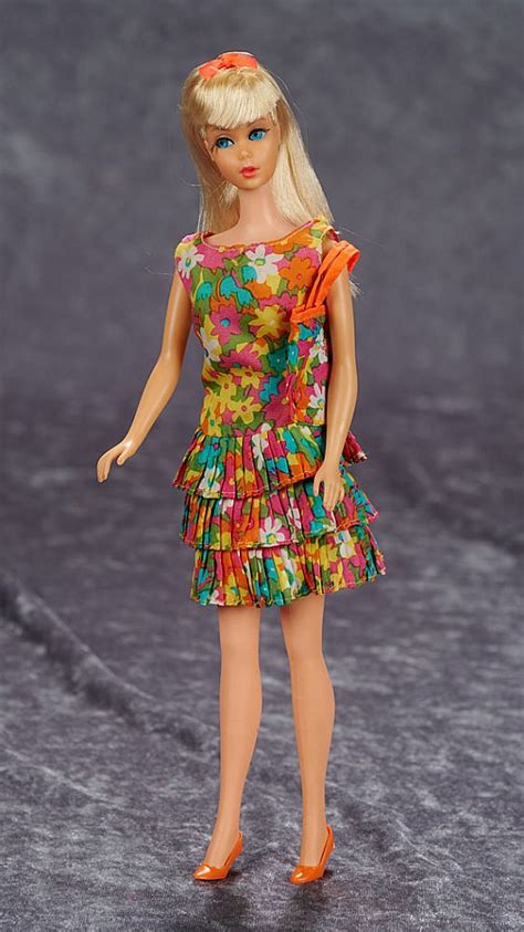 1967 Pale Blonde Twist N Turn Barbie Doll In Bouncy Flouncy Fashion