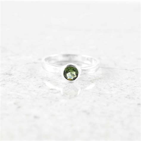 Gleaming Faceted Moldavite Sterling Silver Ring Size 9 Us 05ct