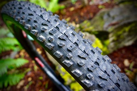 Are 2.6" Tires the Sweet Spot? Maxxis Rekon 2.6" Tire Review ...