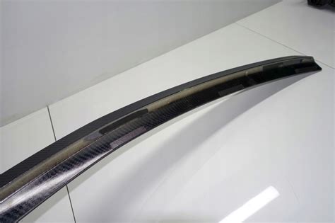 Mercedes W C Klas Spoiler Na Klape Lotka Carbon