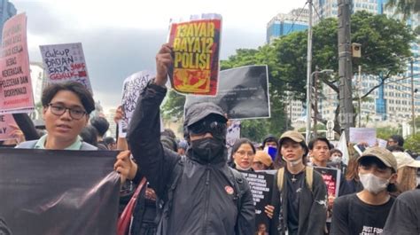 Lagu Bayar Bayar Bayar Menggema Jadi Pembuka Aksi Demo Indonesia