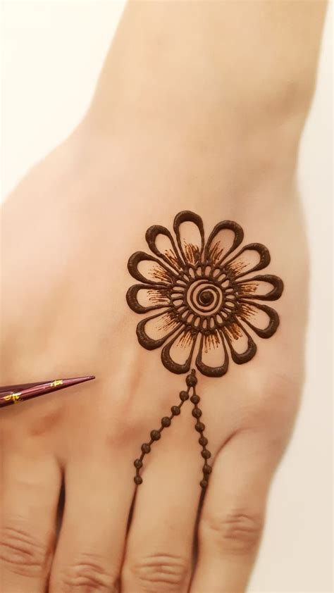 Simple And Easy Henna Designs For Beginners Zahrah Rose Ring