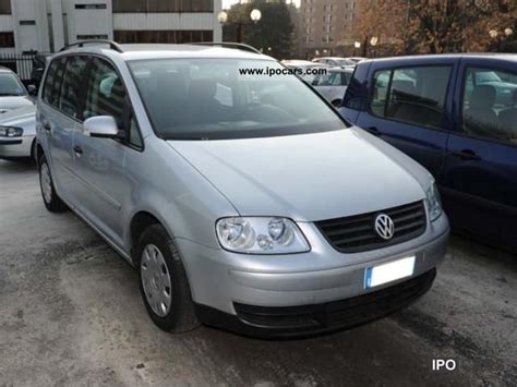 Volkswagen Touran Tdi Car Photo And Specs