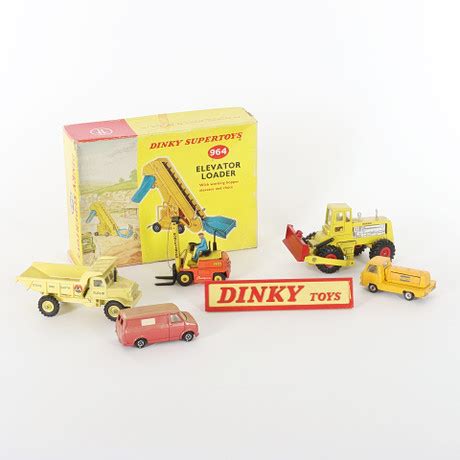 Leksaksbilar St Samt Metallskylt Dinky Toys Meccano Ltd England