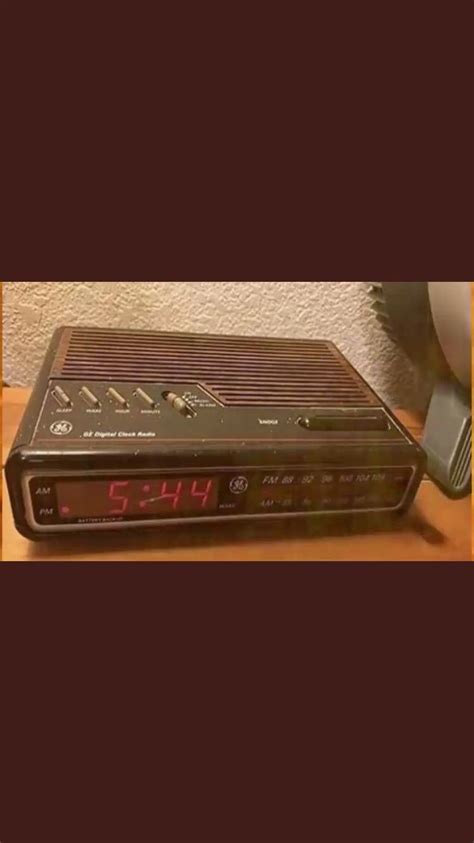 Proper old school alarm clock : r/OldSchoolCool