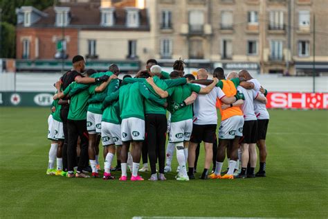 Red Star Fc On Twitter Le Football Recommence Toujours Red Star