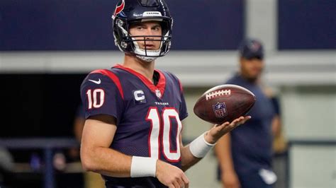 Davis Mills’ starting QB remarks signal Texans’ DeMeco Ryans’ culture