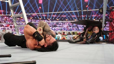 Photos The Head Of The Table And Ko Brutalize One Another In Epic Tlc