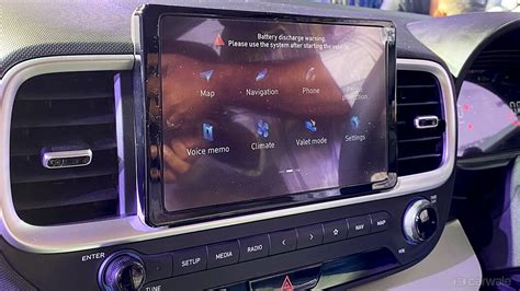 Venue Infotainment System Image Venue Photos In India Carwale