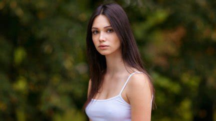 Maxim Romanov Brunette Women Outdoors Bare Shoulders Model Women