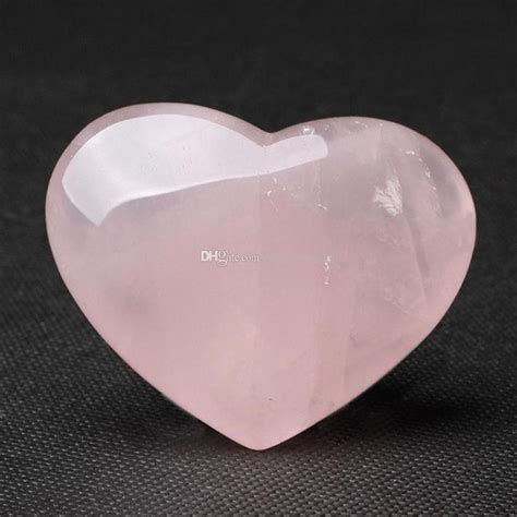 2020 Natural Rose Quartz Heart Shaped Pink Crystal Carved Palm Healing Gemstone Lover E Stone