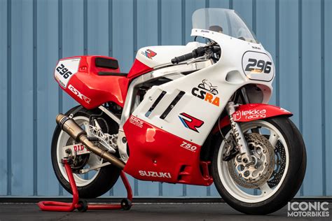 reserve  suzuki gsx  race bike iconic motorbike auctions