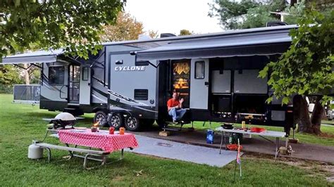 A comprehensive checklist for your next RV camping trip | Outdoorsy.com