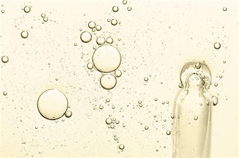 texture   cosmetic serum   pipette closeup macrophotography