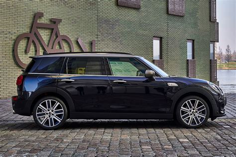 2021 Mini Clubman Review - Autotrader