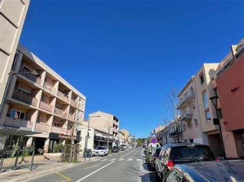 Vente Bureaux et commerces Bord de Mer à La Londe les Maures 83250