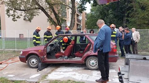 Fotogalerie Hasi I V Hodon N Oslavili Let Sv Stanice Dorazili I