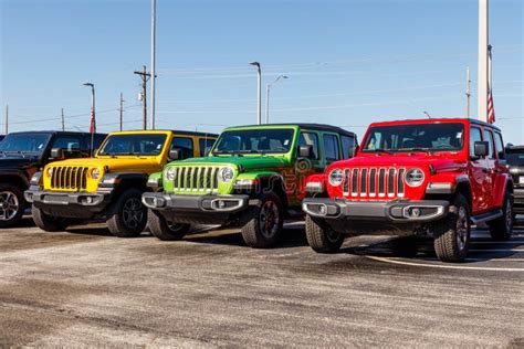 Jeep Wranglers En La Exhibici N En Una Representaci N Del Jeep De