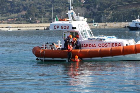 Guardia Costiera Conclusa In Calabria L Operazione Mare Sicuro