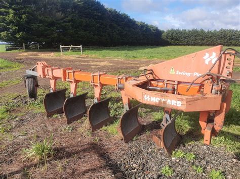 Howard Board Mouldboard Plough Farm Tender