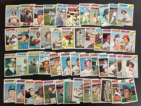 1977 TOPPS BASEBALL CARD LOT 60018 Auctionninja