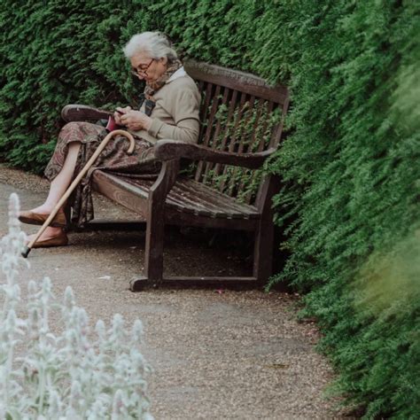 La Soledad En Las Personas Mayores Residencia Tre Fontane