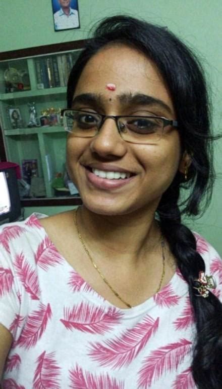 I AM CHENNAI GIRL AND AUNTY NUMBER VIDEO CALL CAM SEX GENUINE Coimbatore