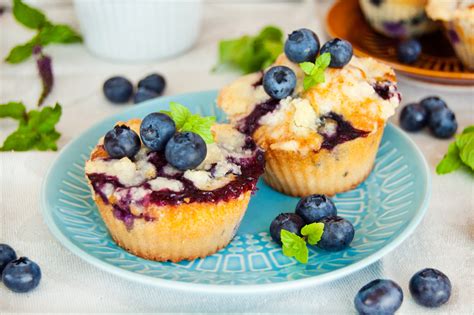 Muffinki Z Bor Wkami I Kruszonk Przepis Przyslijprzepis Pl