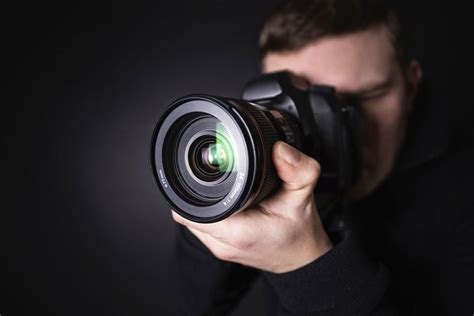 Should You Capture Digital Photos in Raw or JPEG? 