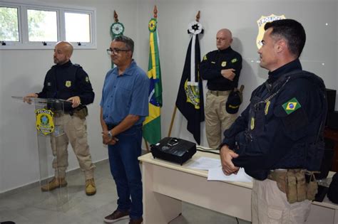 Prf Inaugura Revitaliza O Da Unidade Operacional Em Gua Ra