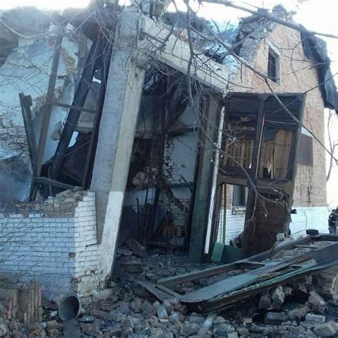 Фекальная станция обрушилась после взрыва: шесть человек под завалами