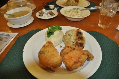 Chicken Dinner - Picture of Zehnder's of Frankenmuth, Frankenmuth - TripAdvisor