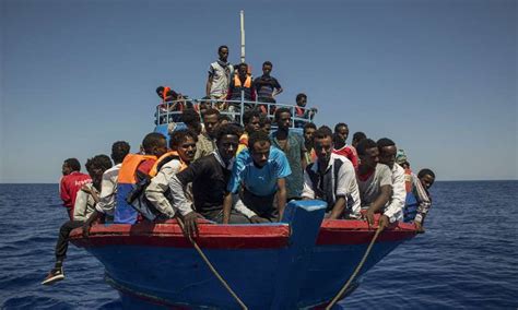 Migranti Arrivati Nella Notte A Crotone 500 Migranti Soccorsi Dalla