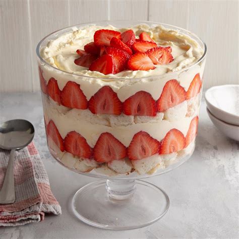 How to Make Trifle: Recipe + Step-by-Step Guide