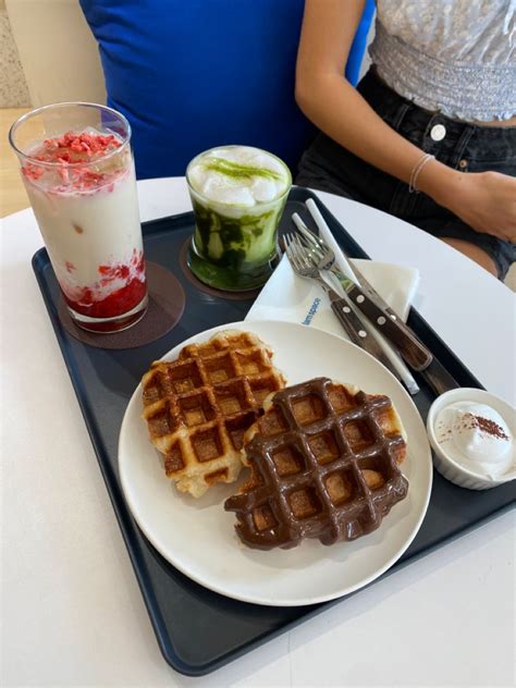 Korean Cafe Coffee Latte Waffle Croffle Seoul Korea Travel Aesthetic