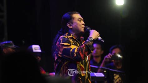 Profil Didi Kempot Dari Pengamen Jalanan Hingga Ambyarkan Hati