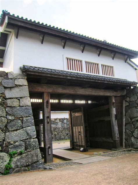 Fukuoka Castle - The Beautiful Castle Ruins Within a City